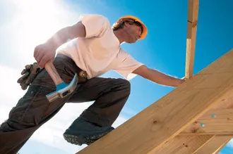 Roof erector training provided by Coverland Roofing Academy